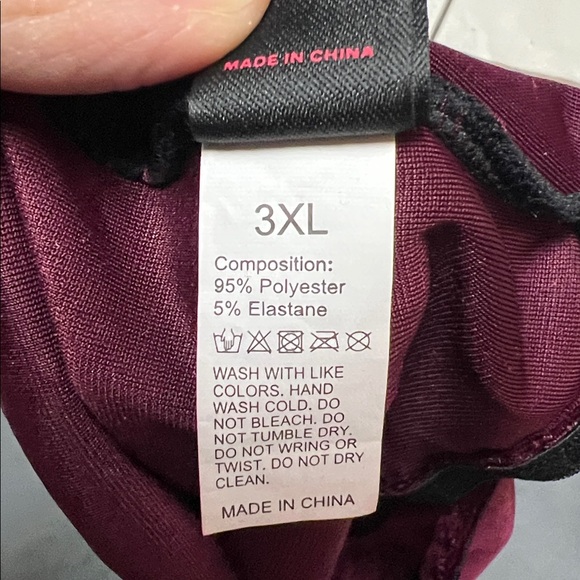 ROMWE Burgundy Velvet Front Lace Up Corset Cami Top - Picture 6 of 7